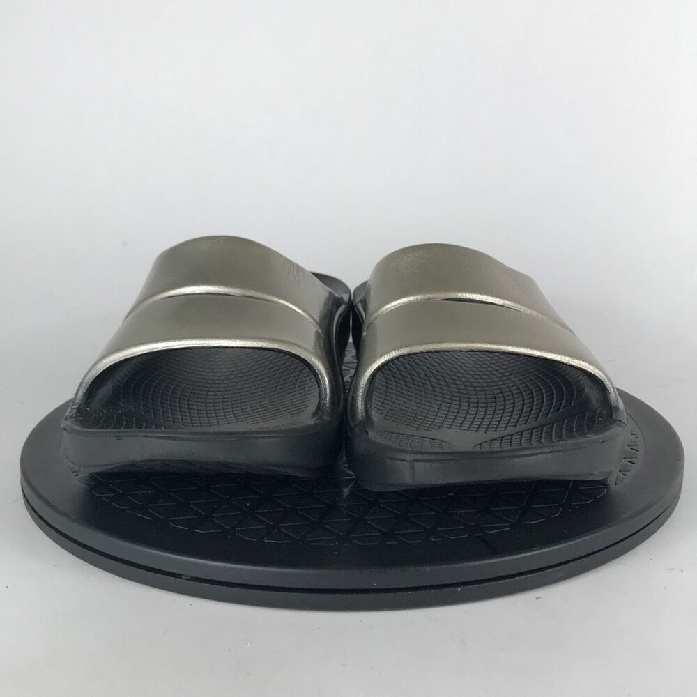Oofos Ooahh Black/Gold Recovery Slip On Slides Women’s Size 10 - Picture 2 of 12